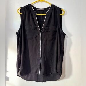 🎉4/30$🎉 Suzy Shier Black Sleeveless Blouse with White Trim – Size L 🖤